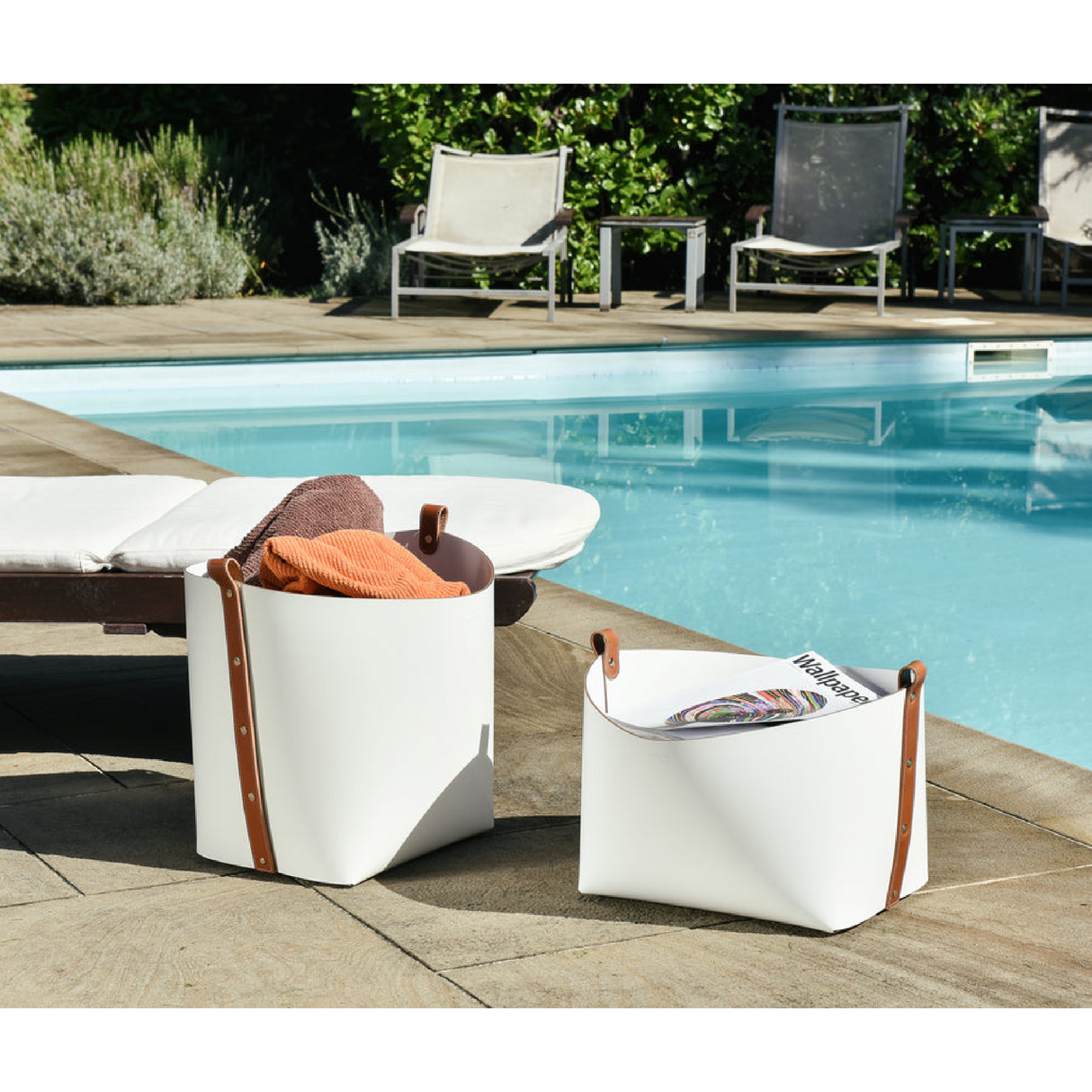 Flared Leather Basket | Pinetti Ovo | OROA.com