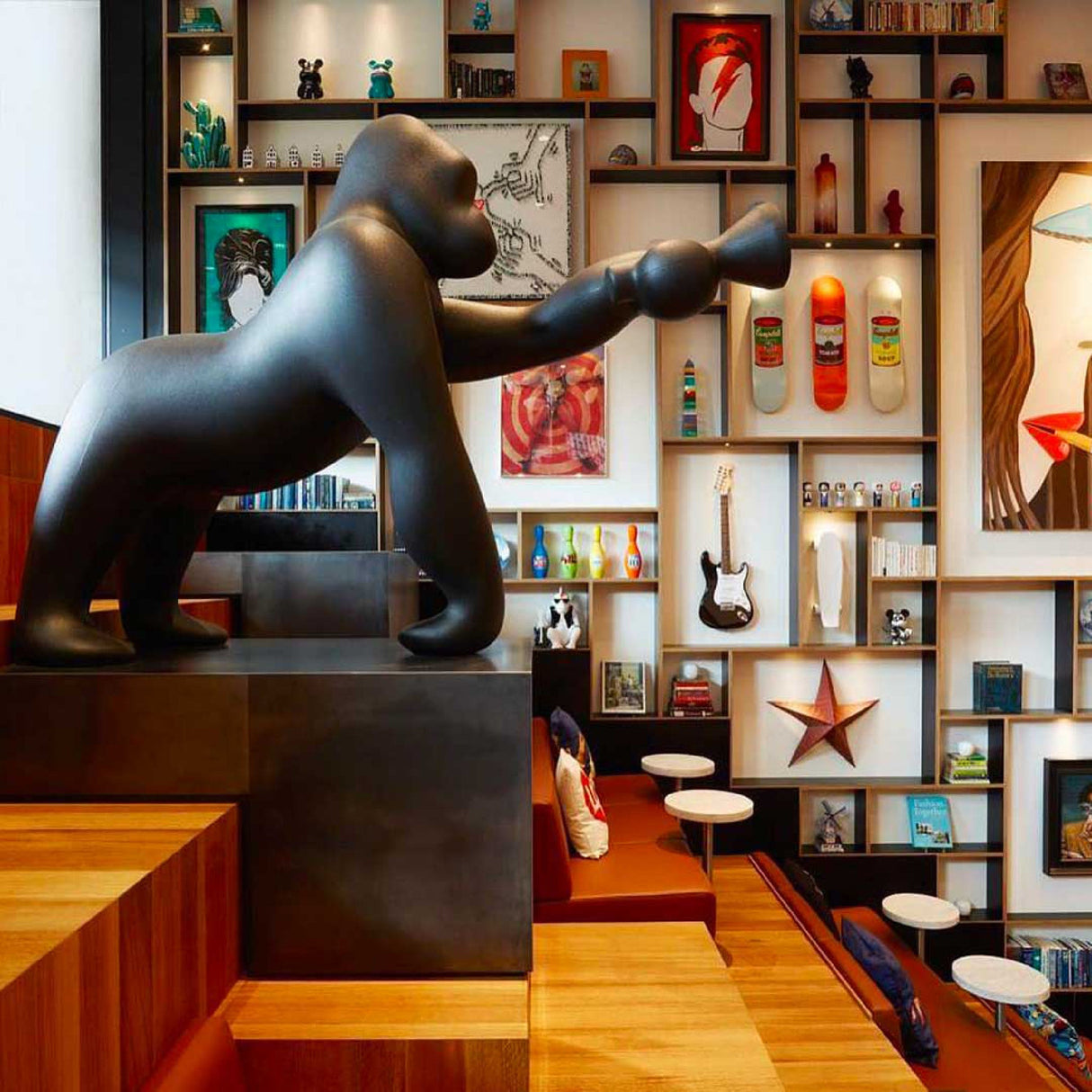 Gorilla Indoor/Outdoor Floor Lamp | Qeeboo Kong | OROA.com