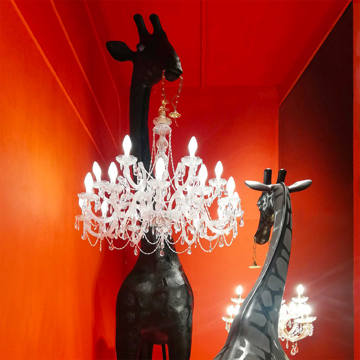 Giraffe Statue Floor Lamp | Qeeboo Giraffe in Love | OROA.com