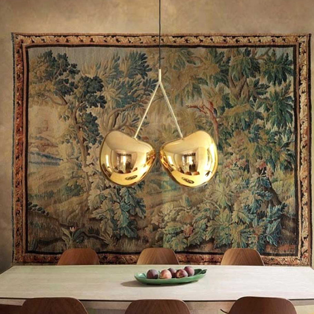 Modern Sculptural Chandelier | Qeeboo Cherry | OROA.com