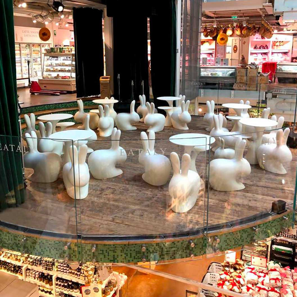 Two-Level Side Table | Qeeboo Rabbit Tree | OROA.com