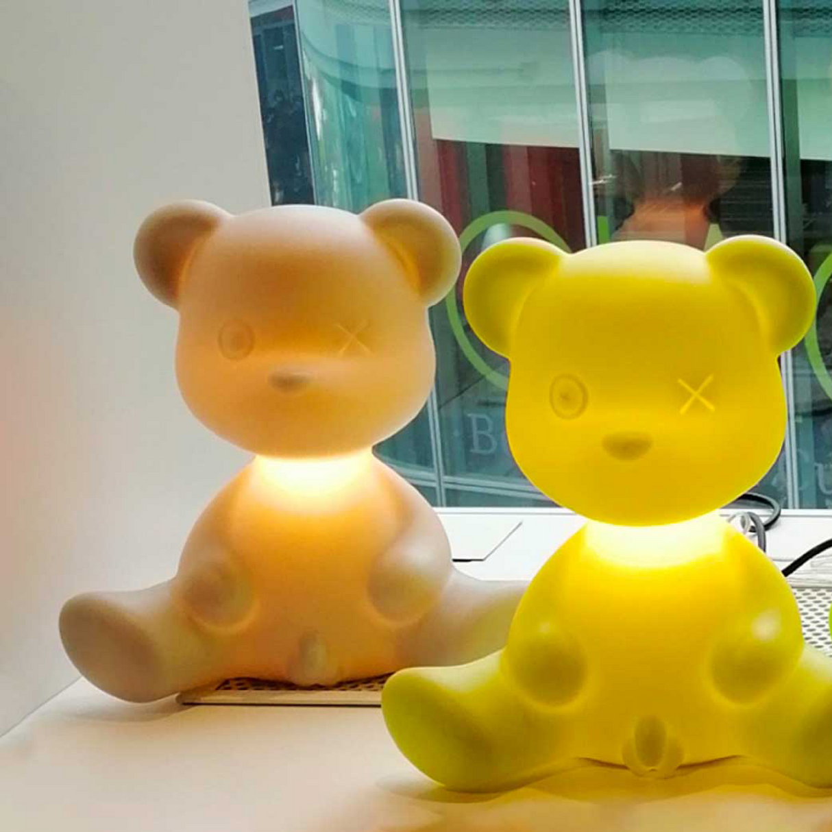 Colored Modern Table Lamp | Qeeboo Teddy Boy | OROA.com