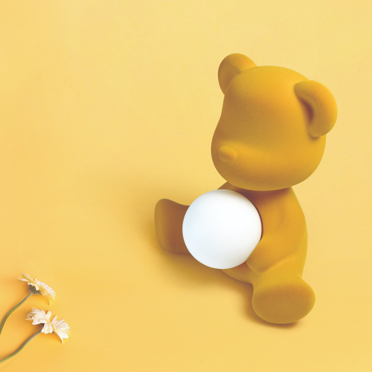 Velvet Rechargeble Table Lamp | Qeeboo Teddy Girl | OROA.com