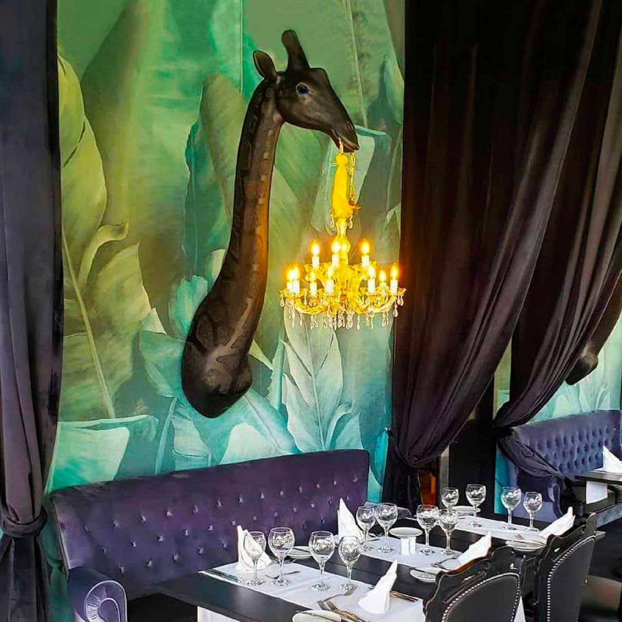 Animal Head Wall Lamp | Qeeboo Giraffe in Love | OROA.com