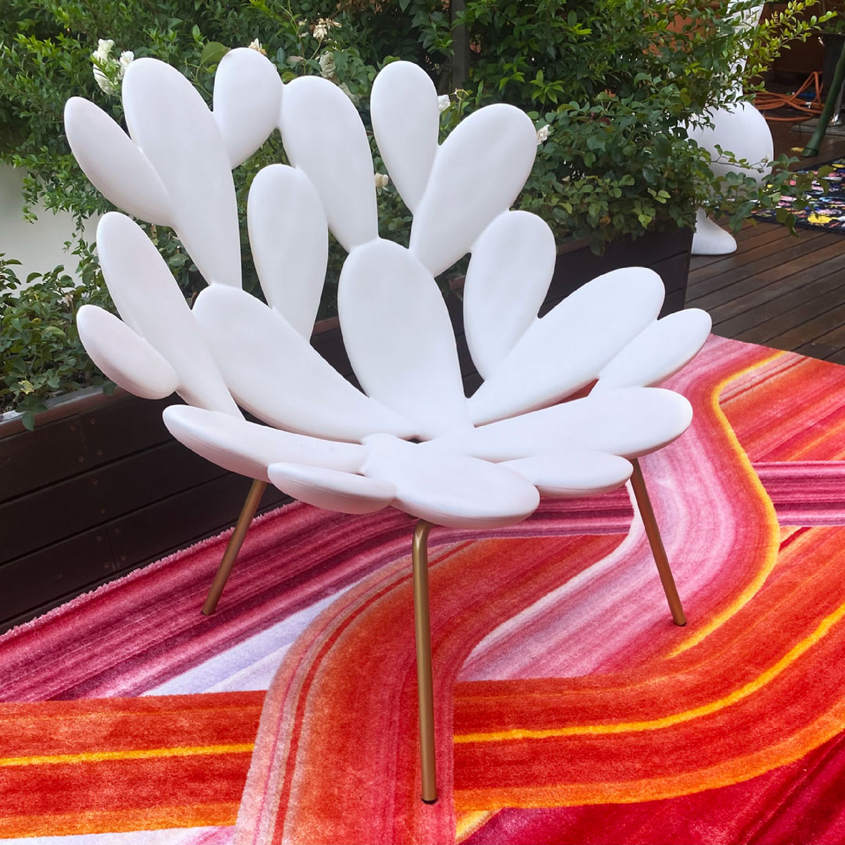 Interweave Pattern Rug 6'6" x 10' | Qeeboo Wave | OROA.com