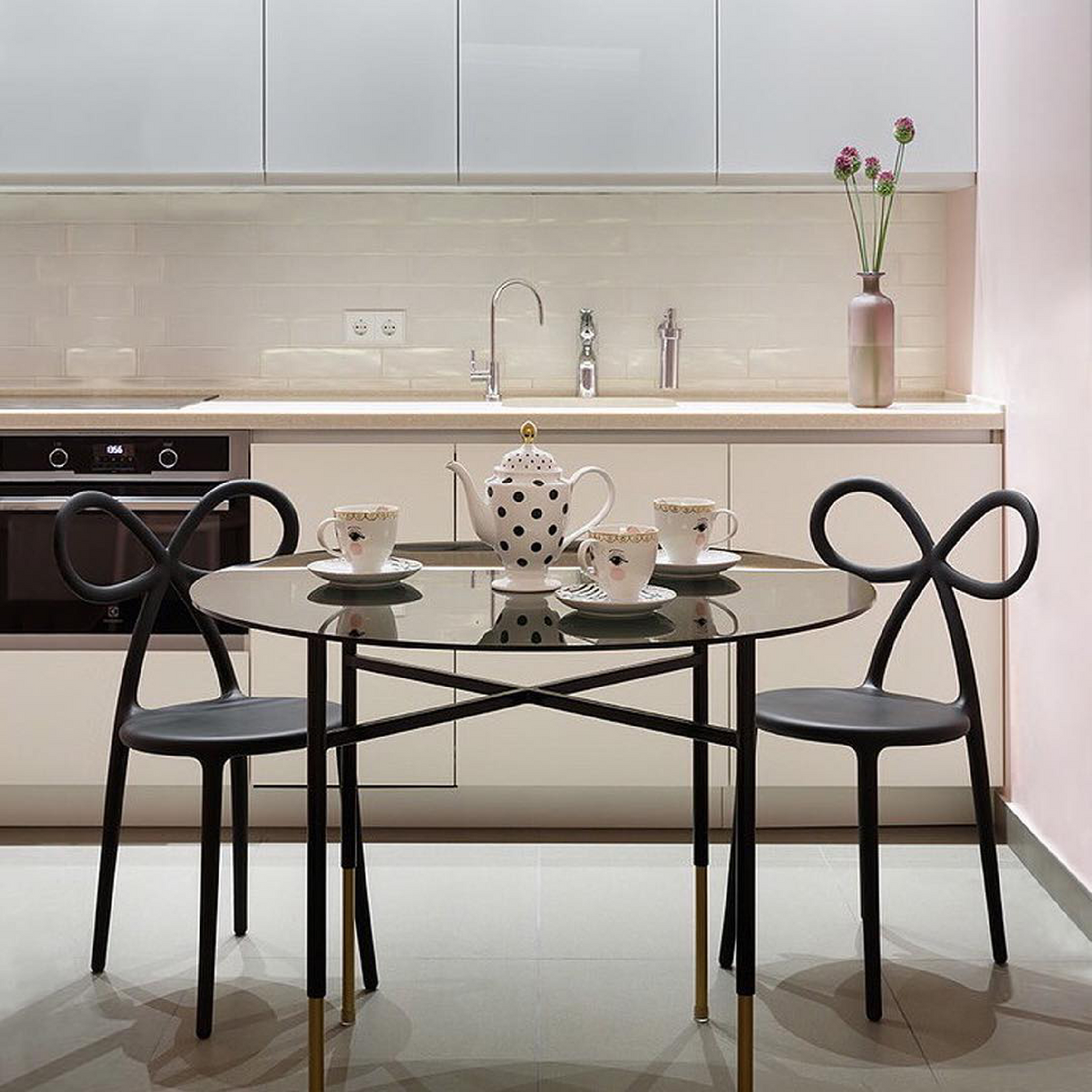 Modern Chic Dining Chair Set (2) | Qeeboo Ribbon | OROA.com