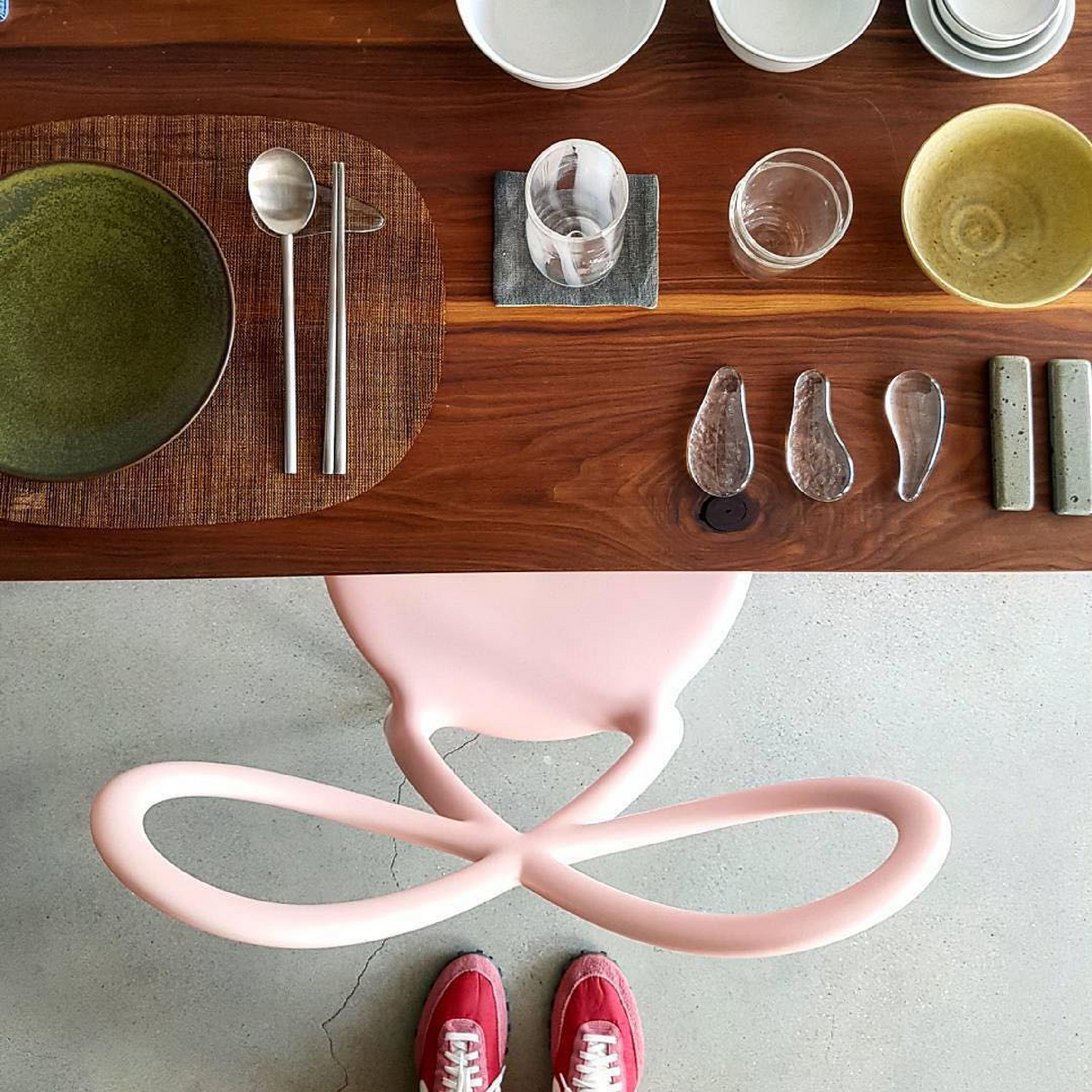 Modern Chic Dining Chair Set (2) | Qeeboo Ribbon | OROA.com