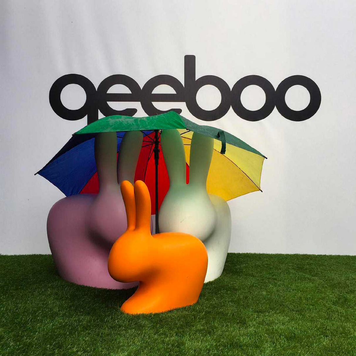 Molded Bunny Chair | Qeeboo Rabbit | OROA.com