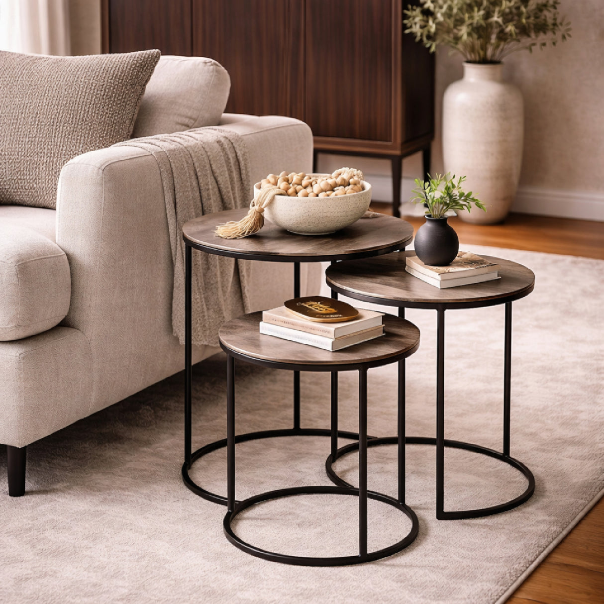 Round Aluminum Nesting Coffee Tables (3) | Oroa.com