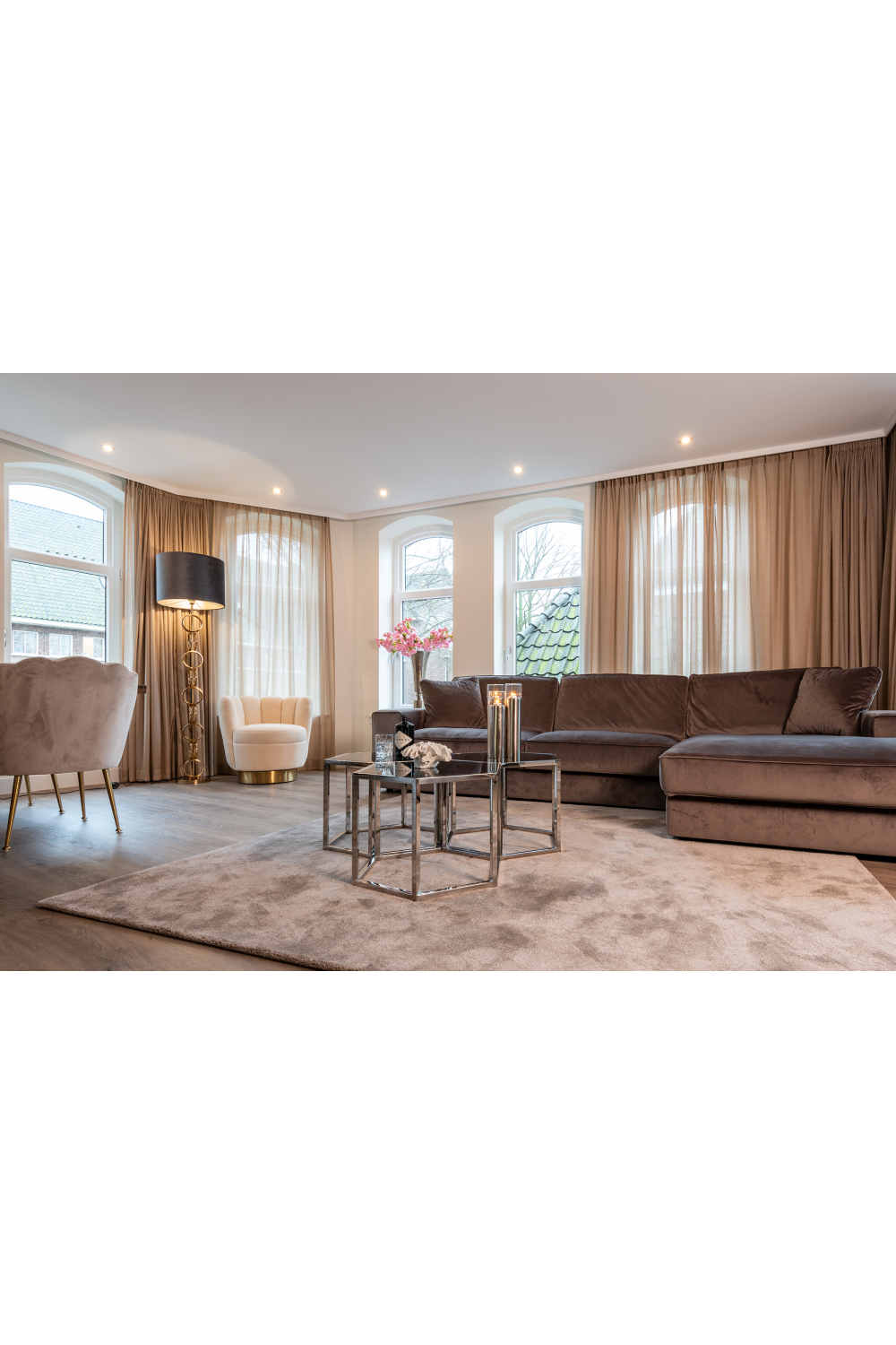 Scalloped Khaki Velvet Chair | Richmond Interiors Pippa | Oroa.com