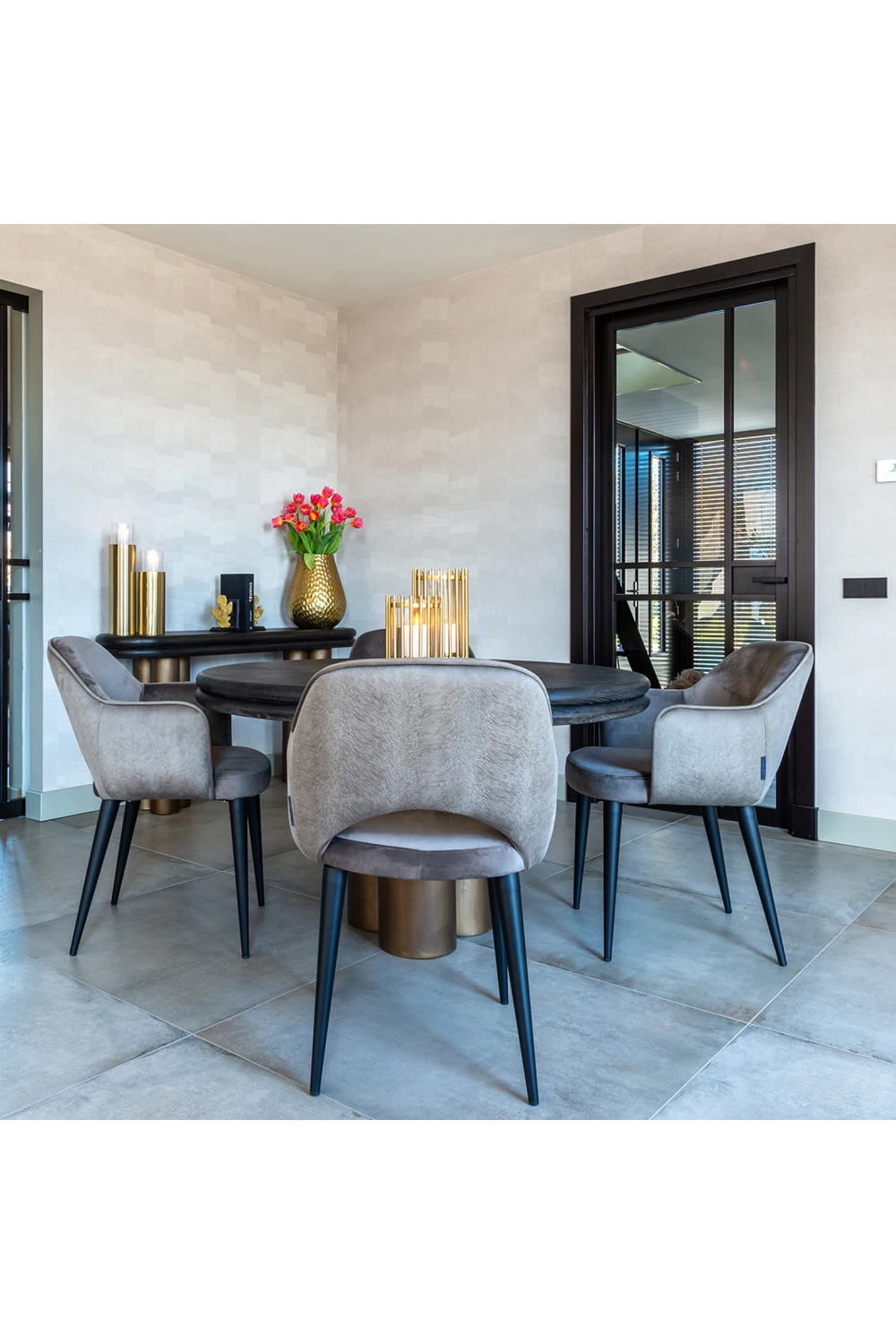Round Metal Dining Table | Richmond Interiors Macaron | OROA.com