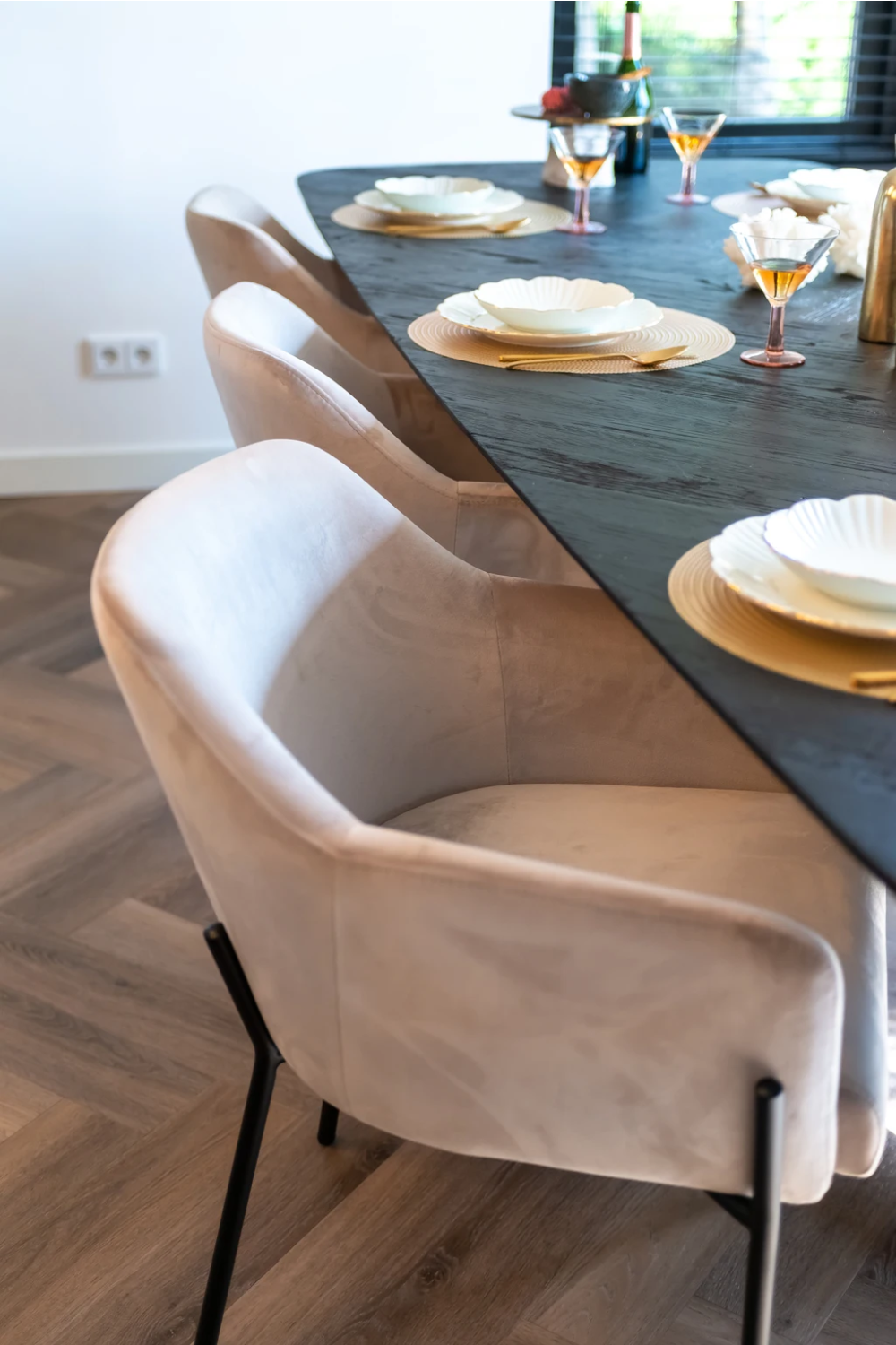 Upholstered Dining Armchair | OROA Fay | Oroa.com