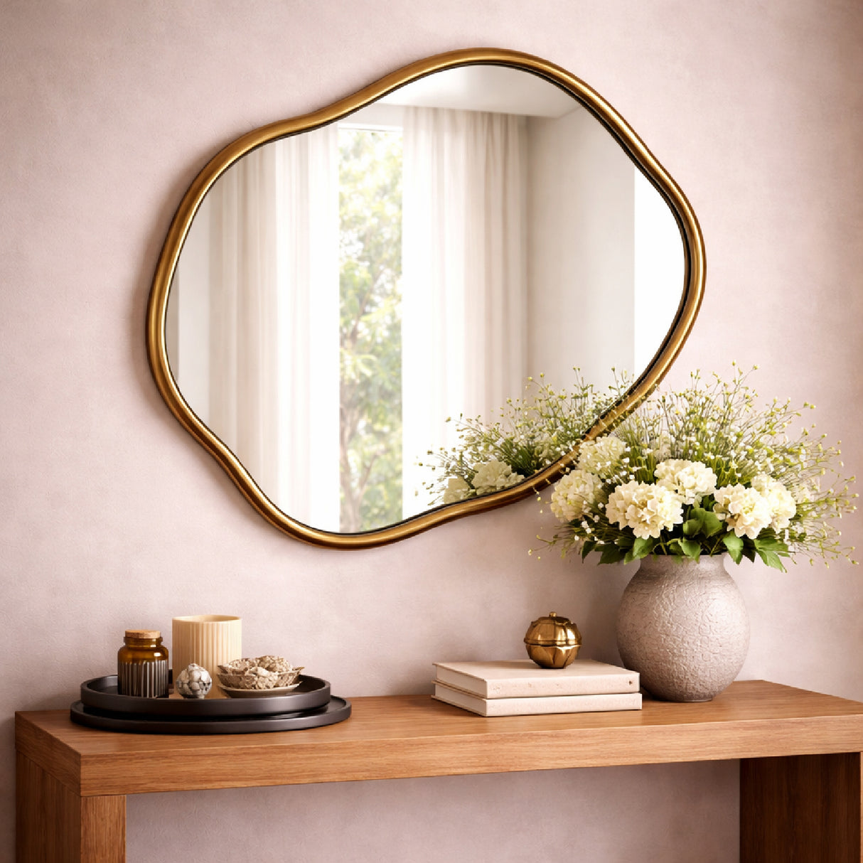 Organic-Shaped Gold Mirror | Oroa.com