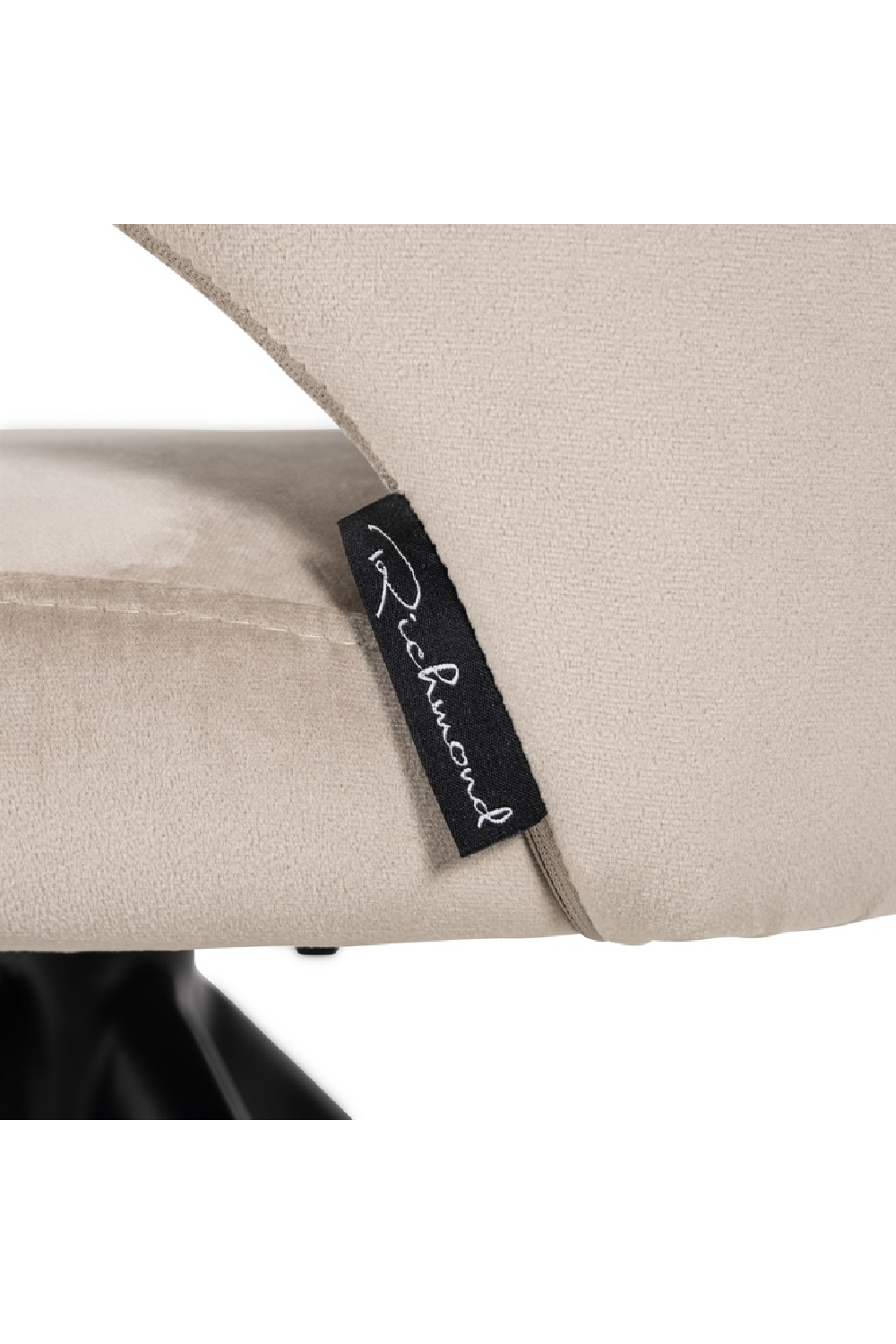 Modern Swivel Chair | Richmond Interiors Milly | Oroa.com