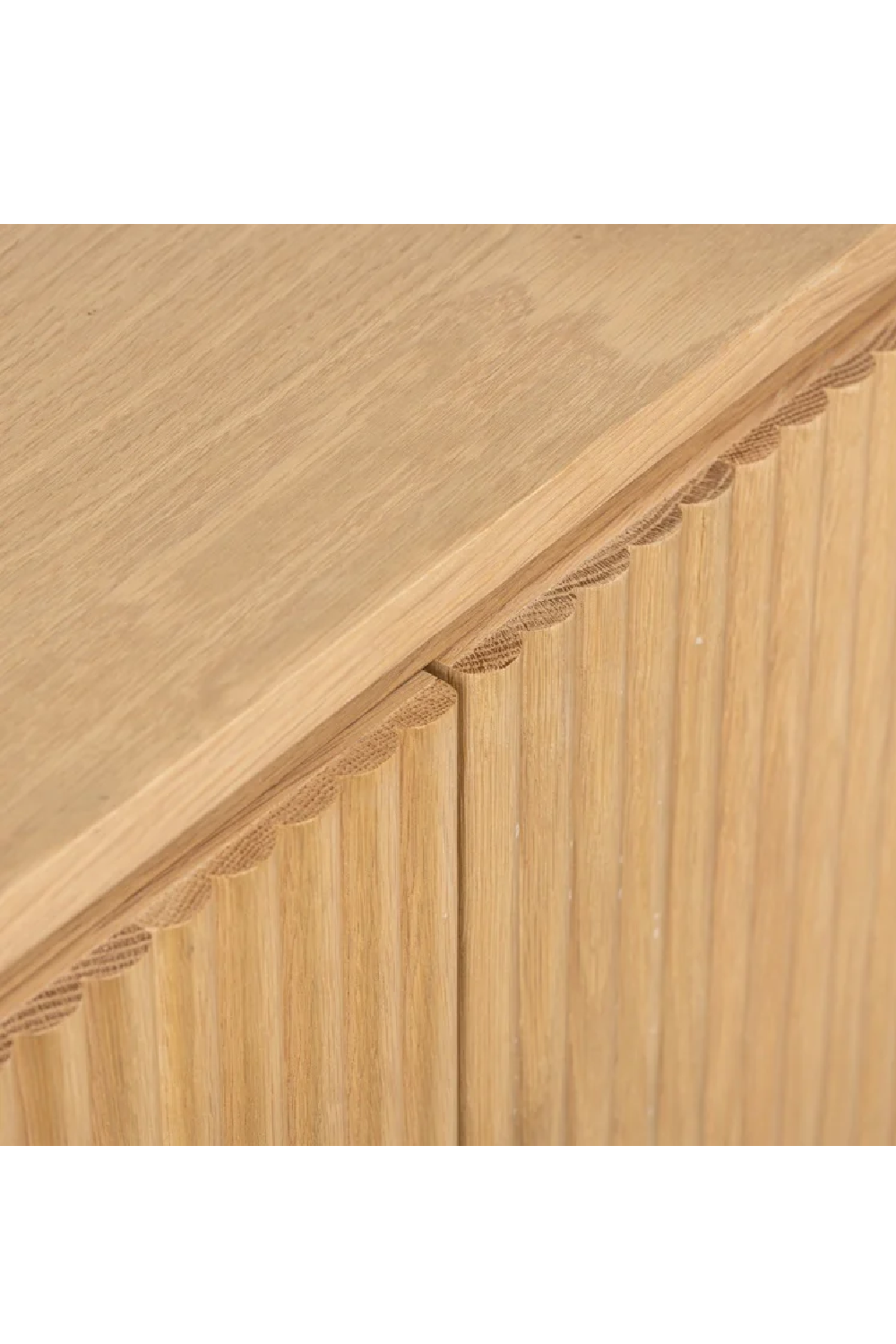 Natural Oak 4-Door TV Unit | Richmond Interiors Belfort | Oroa.com