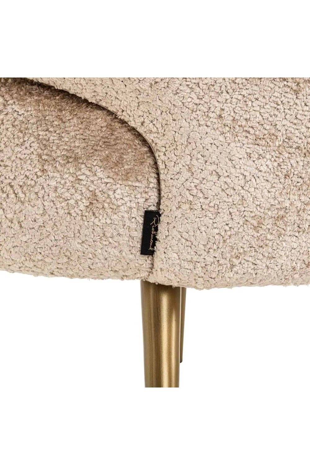 Contoured Back Lounge Chair | Richmond Interiors Sabor | Oroa.com