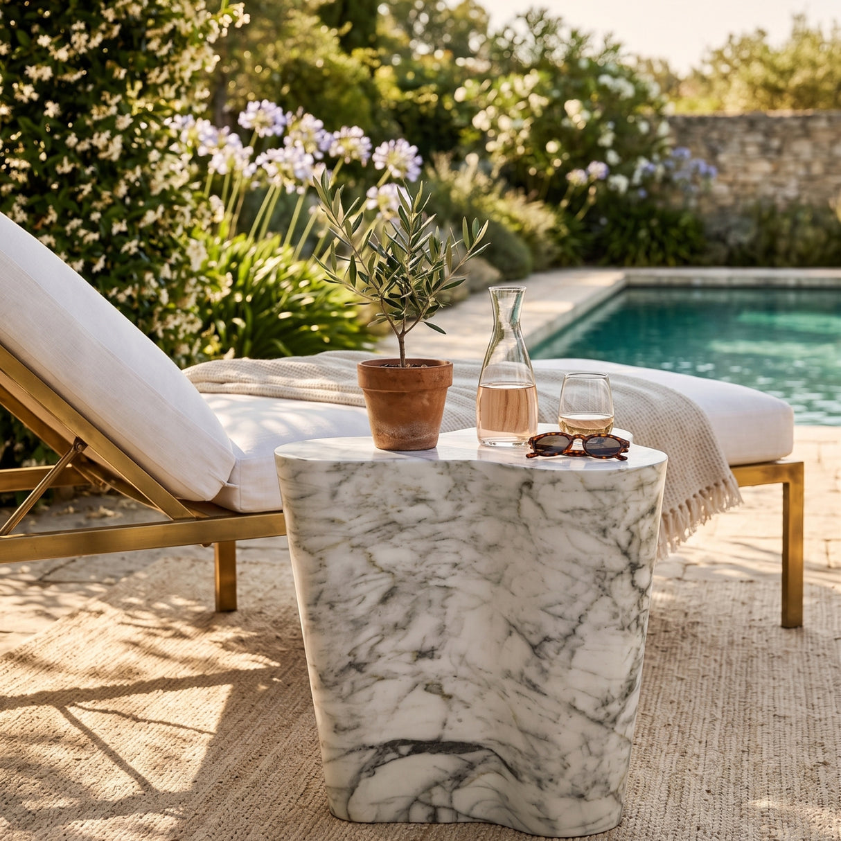 White Outdoor End Table | Oroa.com