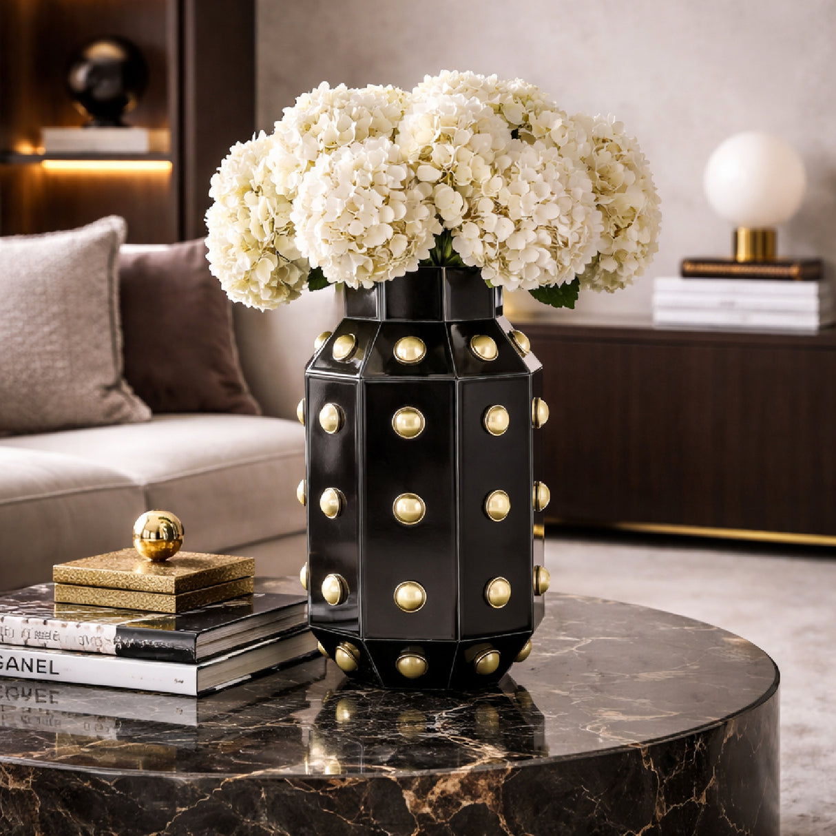 Black Studded Vase | Oroa.com