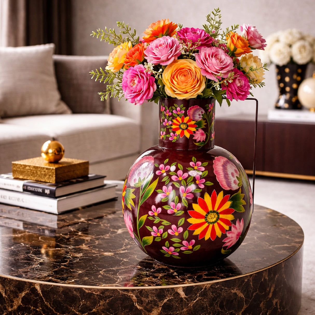 Floral Painted Vase | Oroa.com