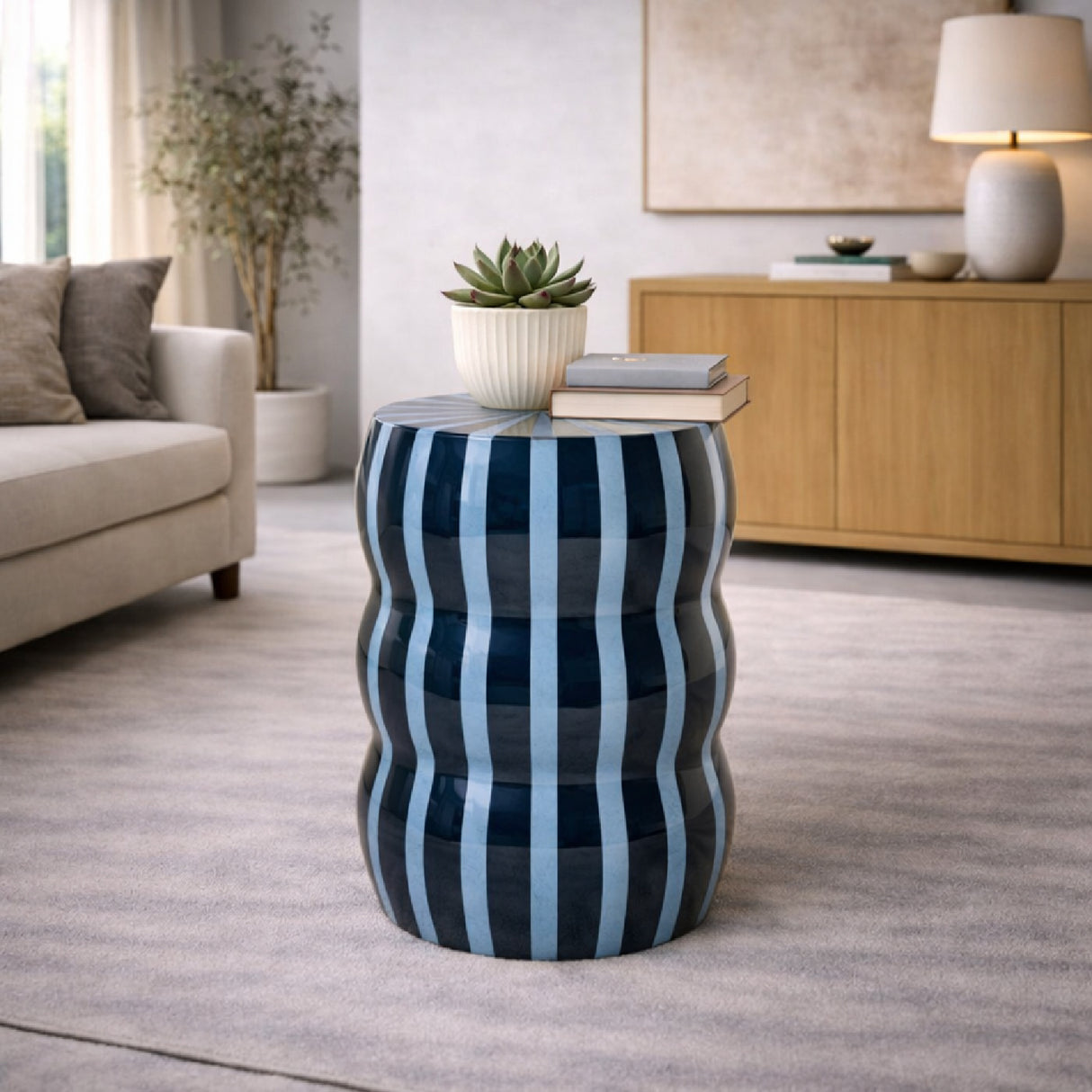 Stripes Iron Side Table | Oroa.com