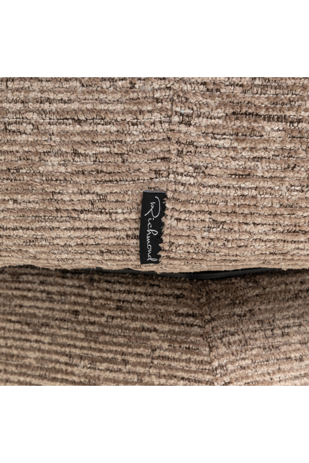 Conical Base Swivel Dining Chair | Richmond Interiors Quiriro | Oroa.com