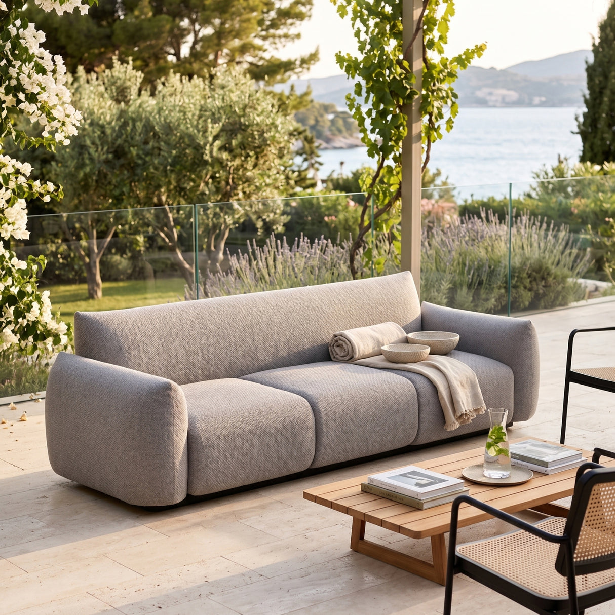 Minimalist Outdoor Sofa | Oroa.com