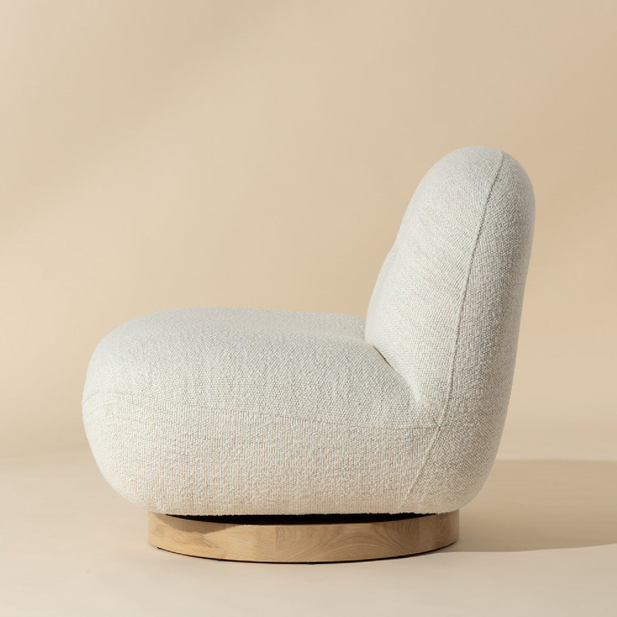 Modern European furniture - Modern Fabric Lounge Chair - www.oroa.com | Oroa.com