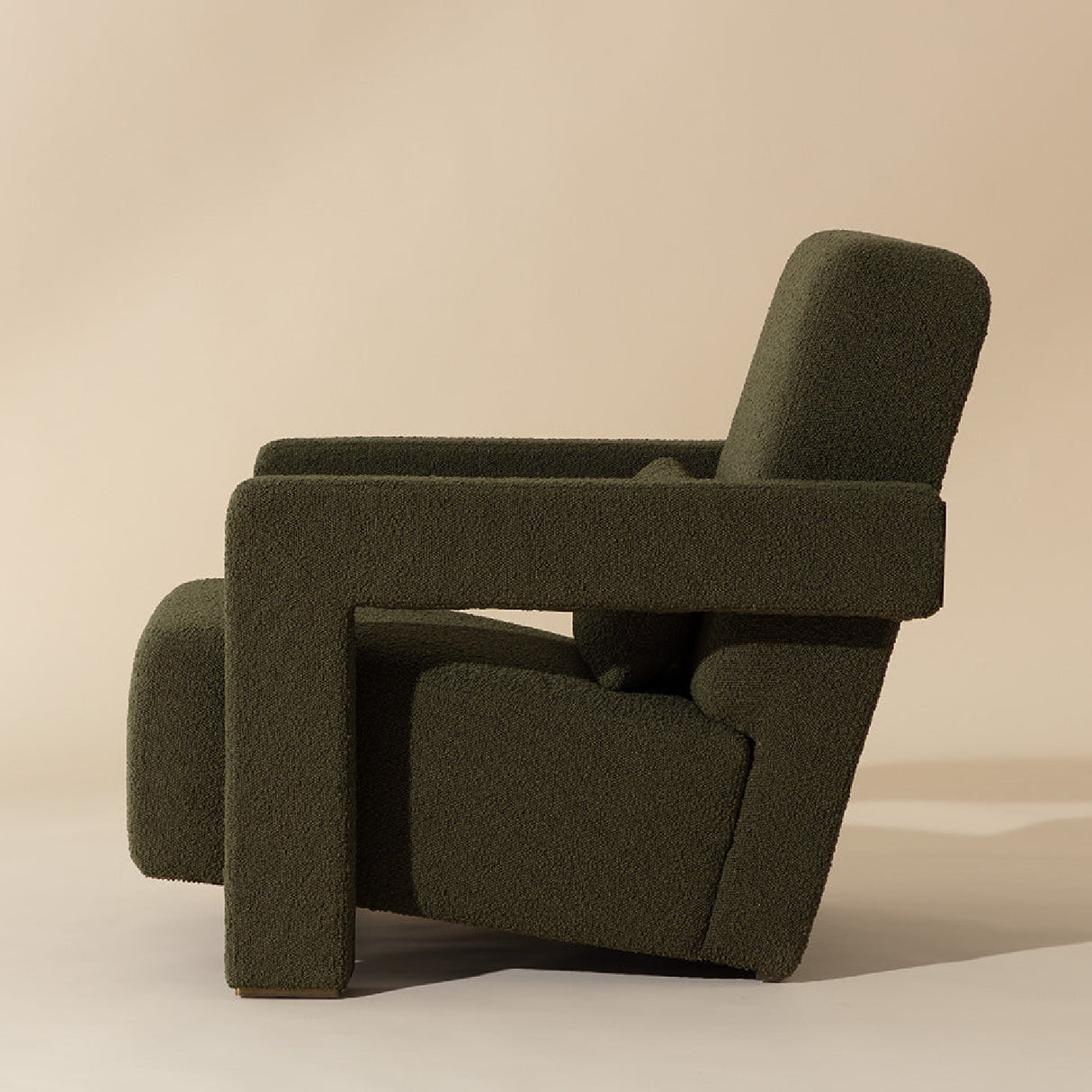 Modern European furniture - Modern Fabric Lounge Chair - www.oroa.com | Oroa.com