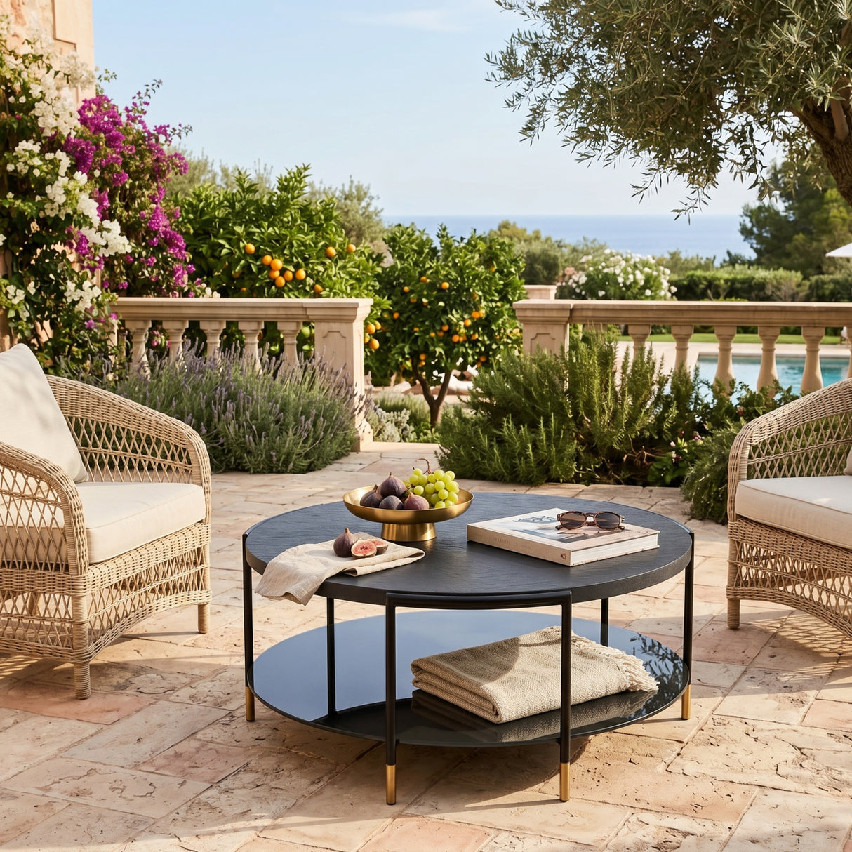 Black Round Indoor/Outdoor Coffee Table | Oroa.com