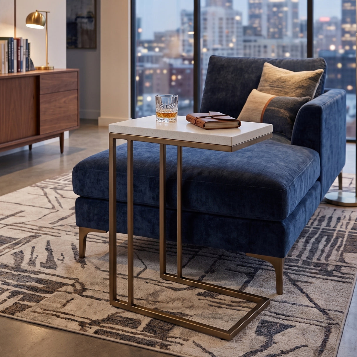 Minimalist Round Concrete Indoor/Outdoor End Table | Oroa.com