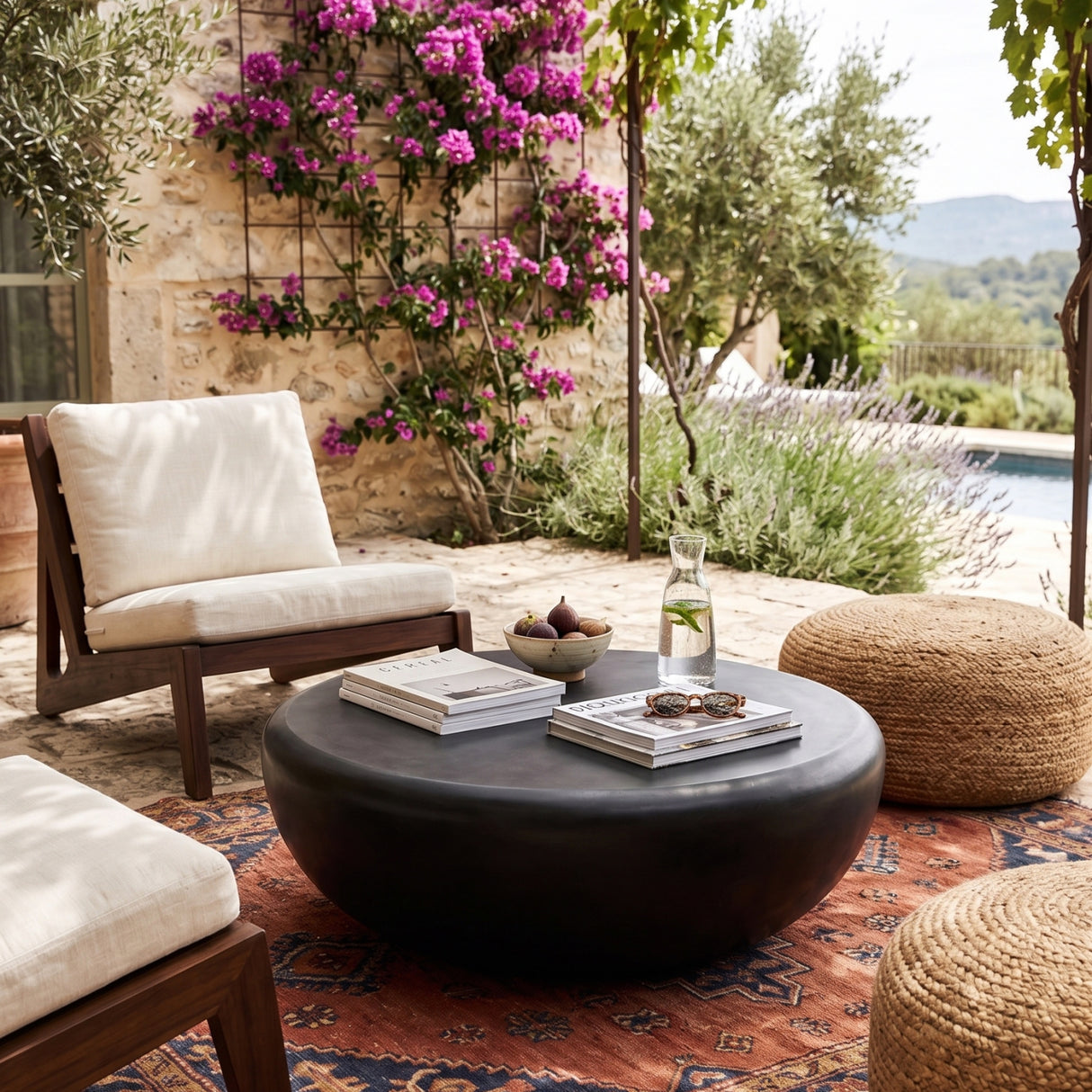 Contemporary Round Indoor/Outdoor Coffee Table | Oroa.com
