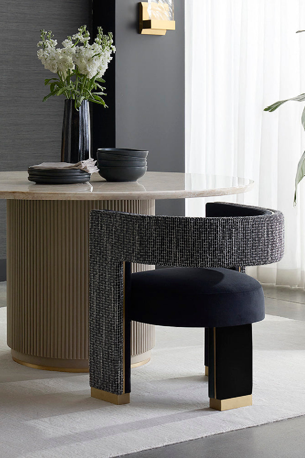 Modern European furniture - Curved 3-Legged Dining Chair - www.oroa.com | Oroa.com