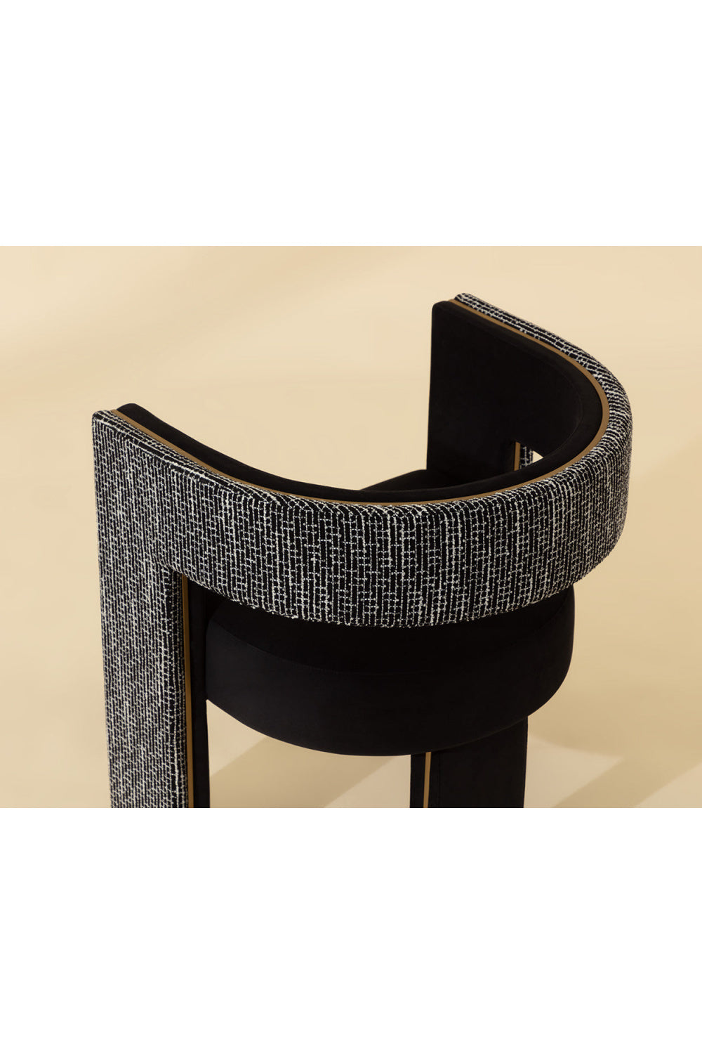 Modern European furniture - Curved 3-Legged Dining Chair - www.oroa.com | Oroa.com