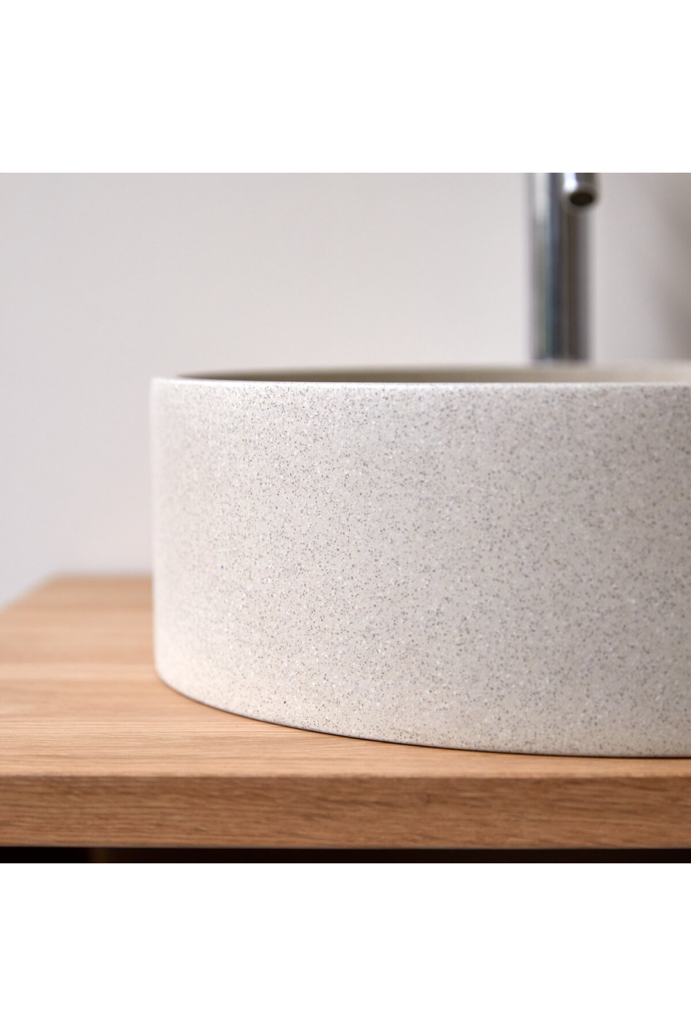 Round Concrete Bathroom Sink | Tikamoon Gina | OROA.COM
