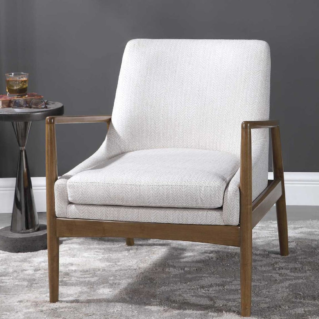 White Fabric Scandinavian Accent Chair | Oroa.com