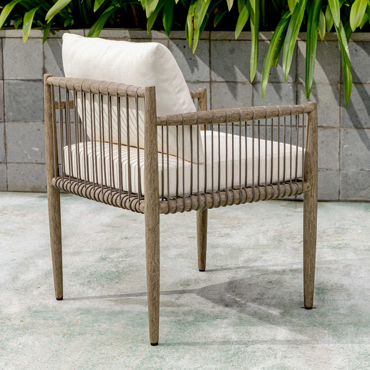 Gray Mahogany Outdoor Dining Chair | Oroa.com