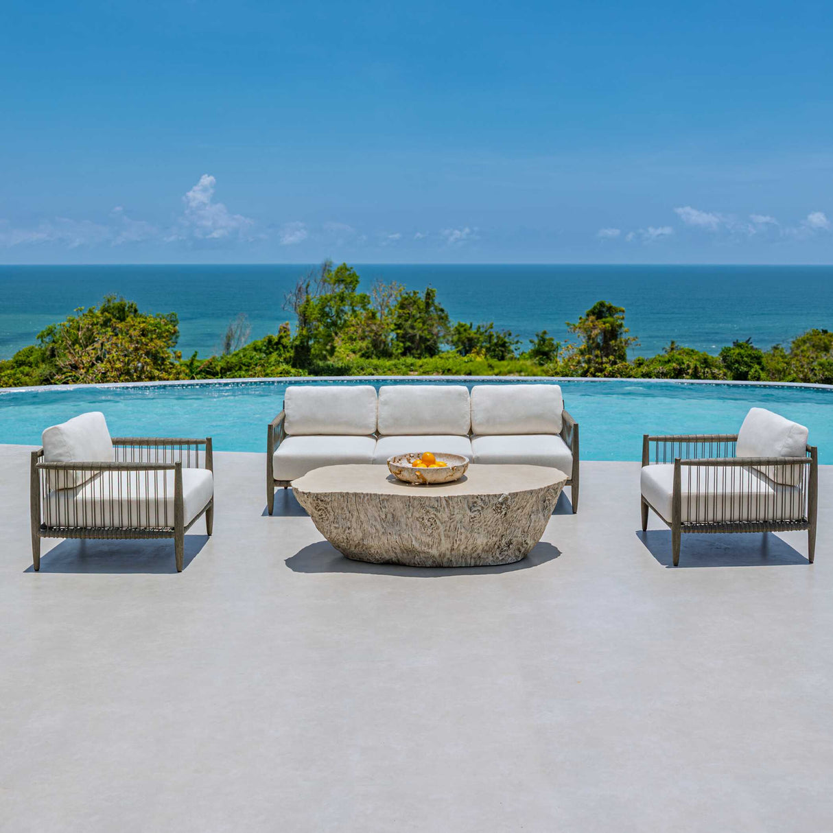 Gray Mahogany Outdoor Lounge Chair | Oroa.com