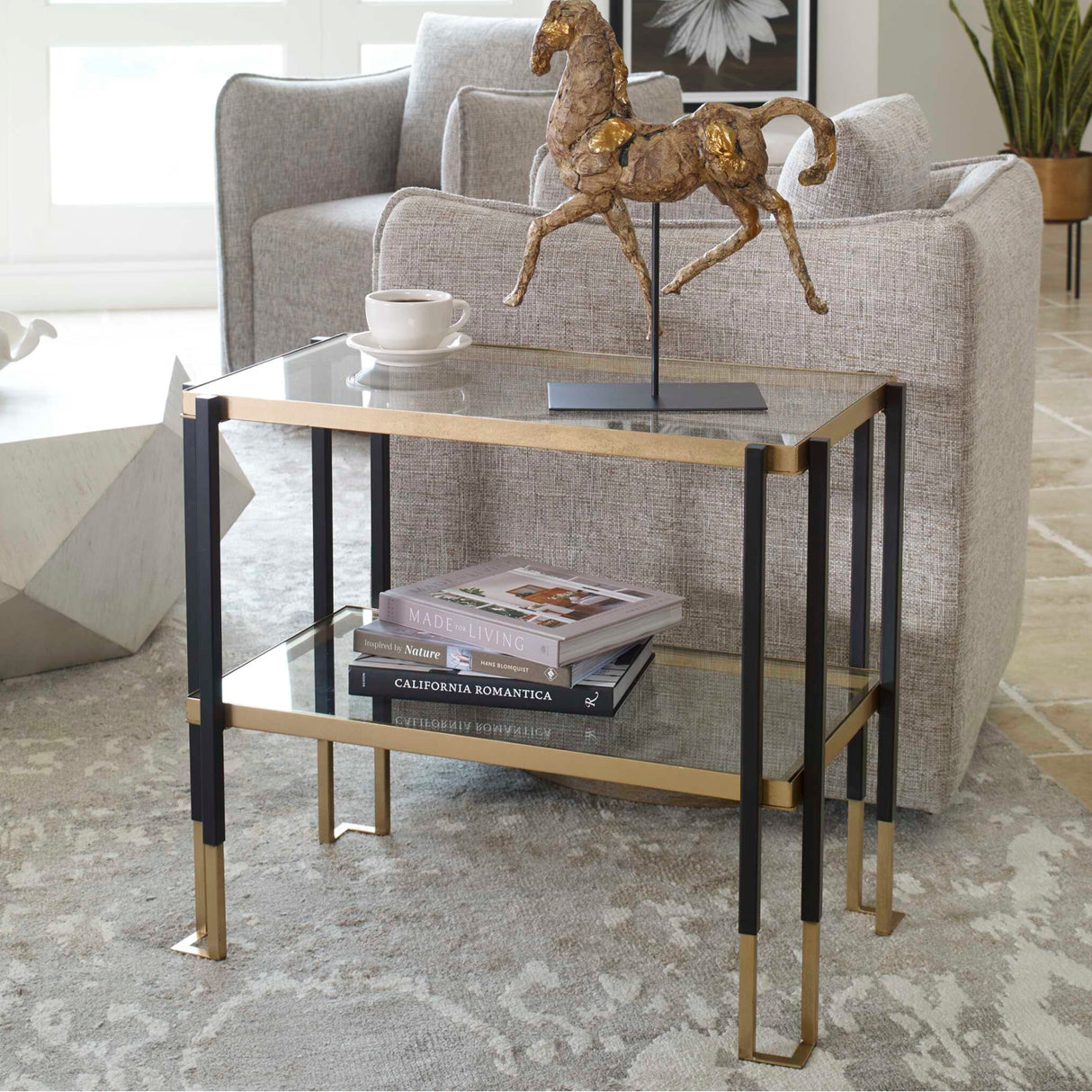 Two-Toned Iron Side Table | Oroa.com