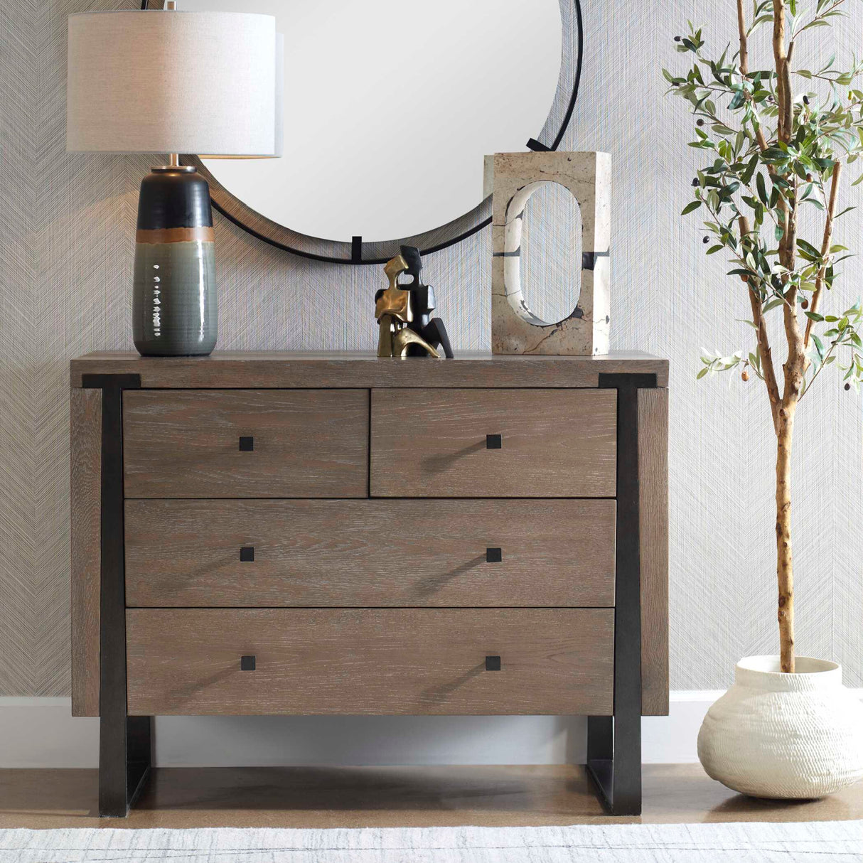 Light Oak 4-Drawer Chest | Oroa.com