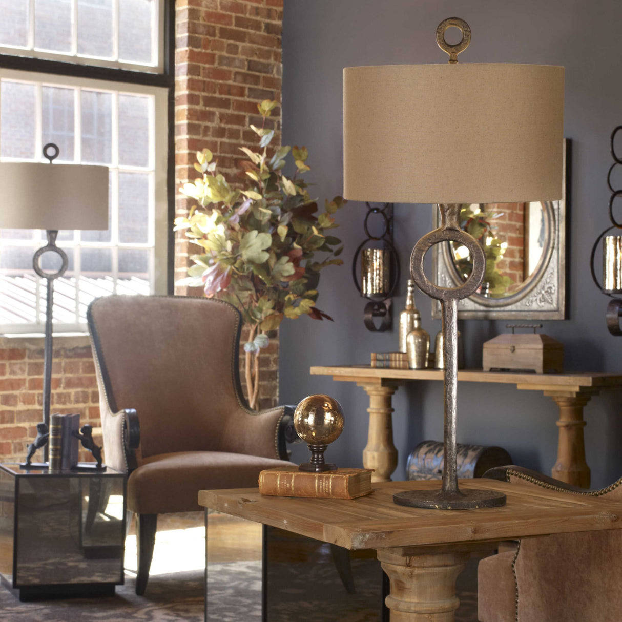 Hammered Bronze Table Lamp | Oroa.com