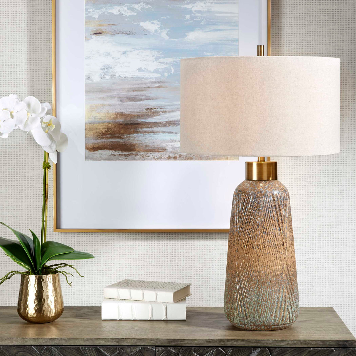 Embossed Glaze Ceramic Table Lamp | Oroa.com