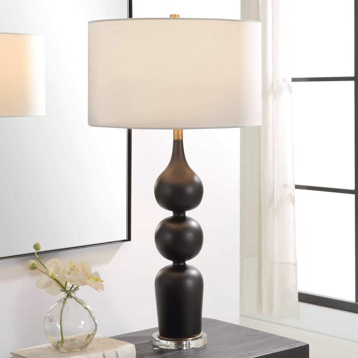 Black Ceramic Table Lamp | Oroa.com