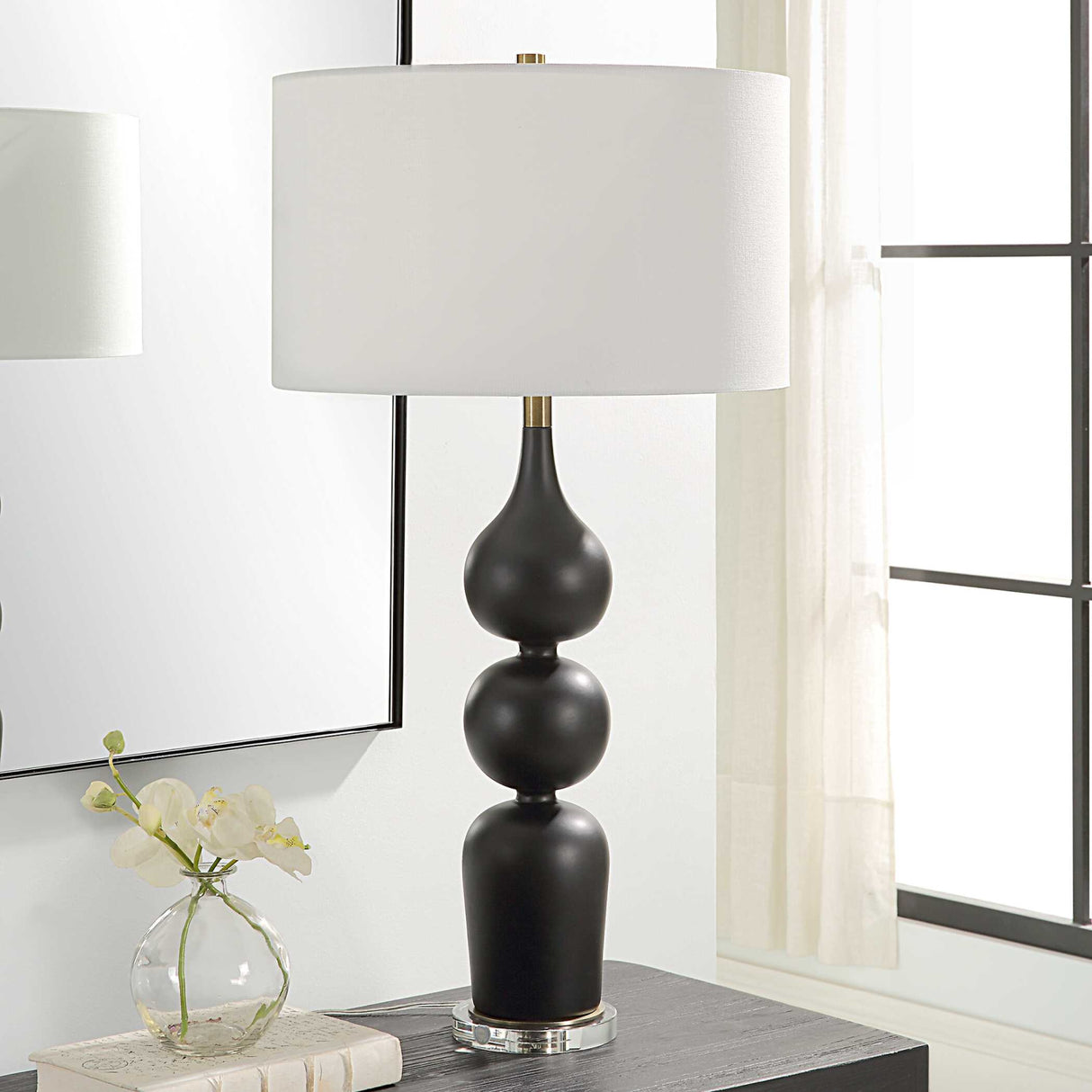 Black Ceramic Table Lamp | Oroa.com
