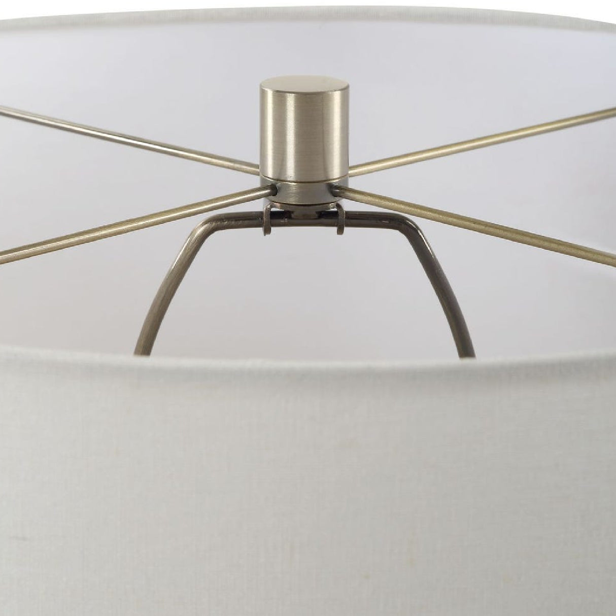 Patterned Cream Ceramic Table Lamp | Oroa.com