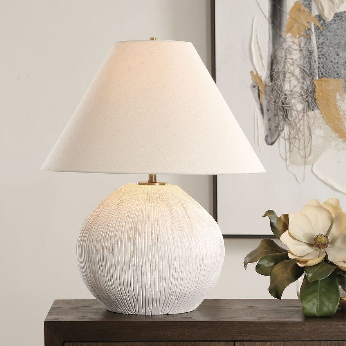 White Distressed Porcelain Table Lamp | Oroa.com