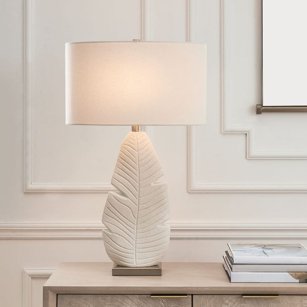 Matte White Ceramic Table Lamp | Oroa.com