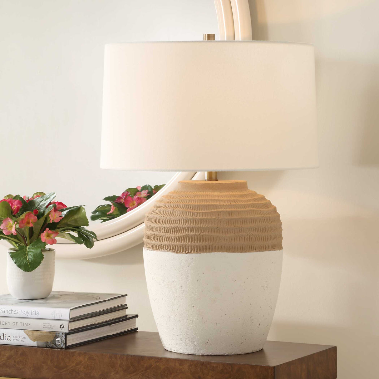 Ceramic Two-Toned Table Lamp | Oroa.com