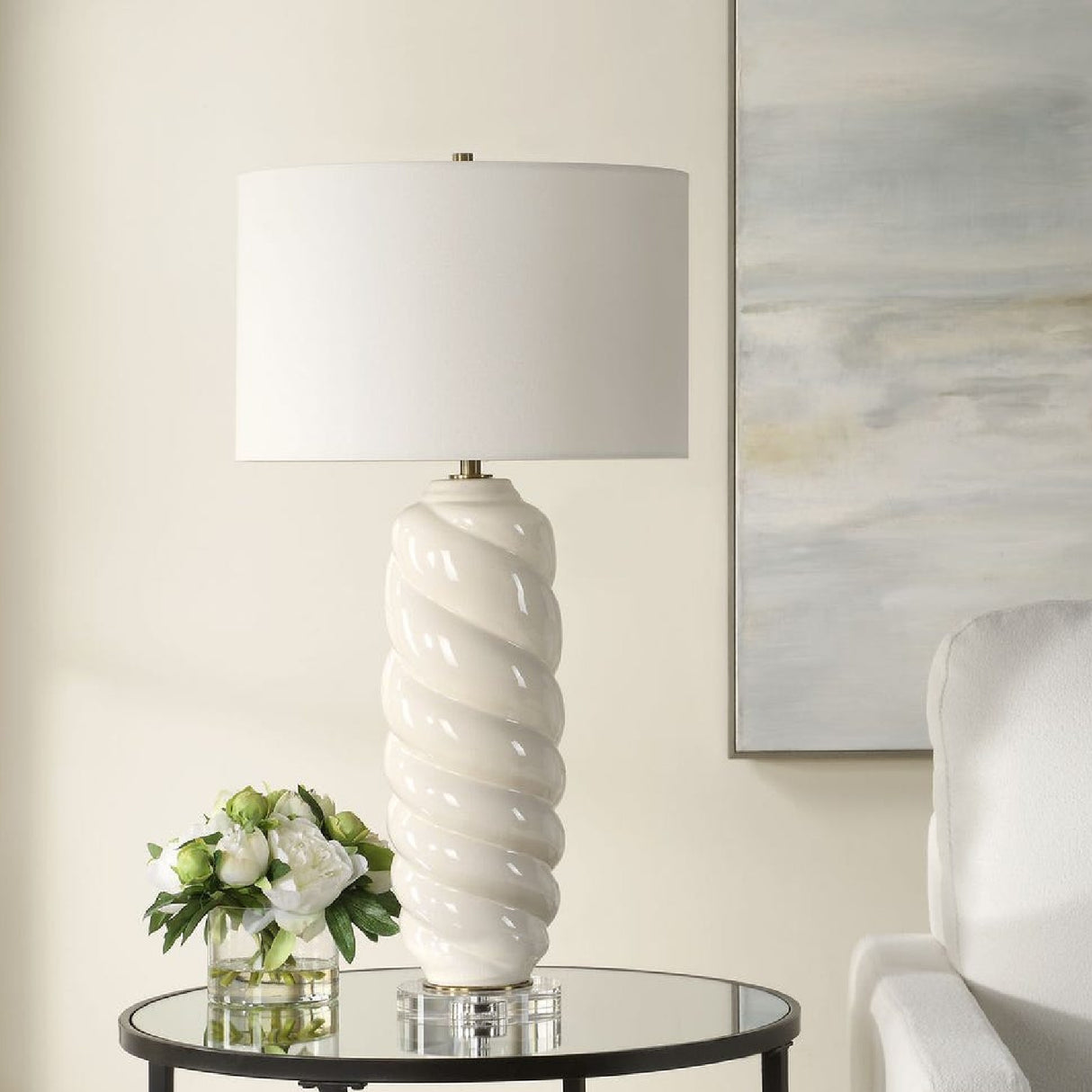 White Swirl Ceramic Table Lamp | Oroa.com
