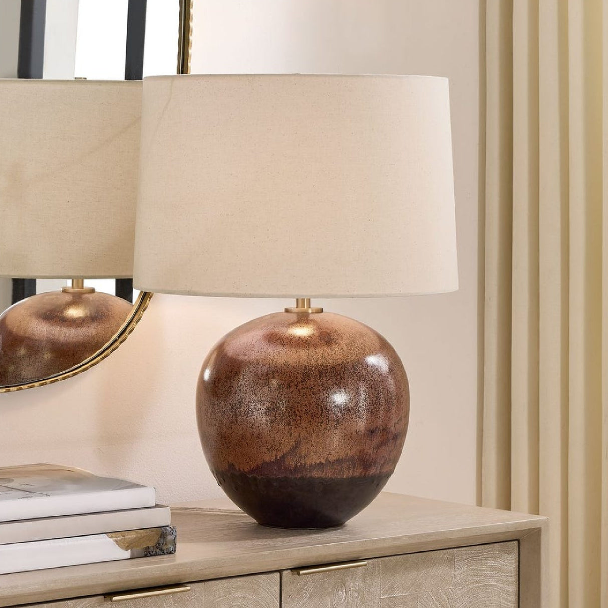 Spherical Brown Table Lamp | Oroa.com