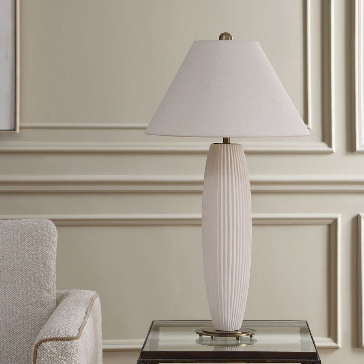 White Fluted Ceramic Table Lamp | Oroa.com